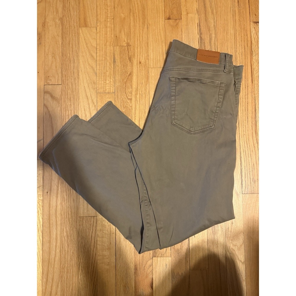Mens 121 Slim straight LUCKY Brand 36/32 Pants